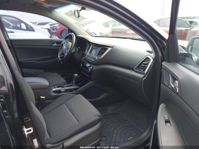 KM8J33A23HU376494 Hyundai Tucson Sport