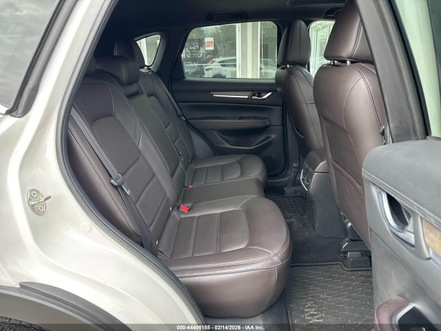 44406155 :رقم المزاد ، JM3KFBE24K0653793 vin ، 2019 Mazda Cx-5 Signature W/diesel مزاد بيع