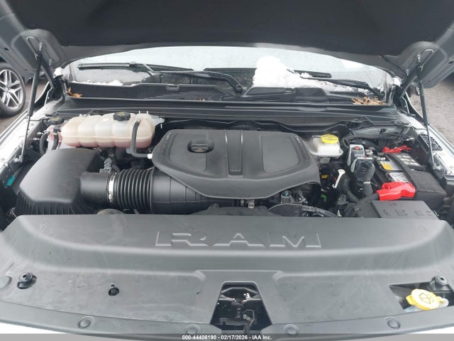 2025 Ram 1500 Laramie  4x4 5'7 Box მანქანა იყიდება აუქციონზე, vin: 1C6SRFJP5SN520737, აუქციონის ნომერი: 44406190