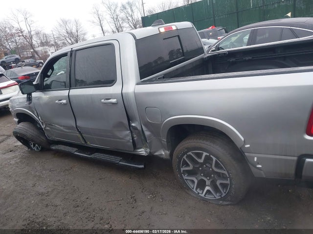 2025 Ram 1500 Laramie  4x4 5'7 Box მანქანა იყიდება აუქციონზე, vin: 1C6SRFJP5SN520737, აუქციონის ნომერი: 44406190