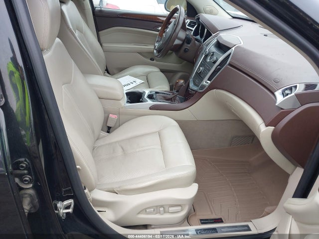 44406194 :رقم المزاد ، 3GYFNCEY3AS500444 vin ، 2010 Cadillac Srx Premium Collection مزاد بيع