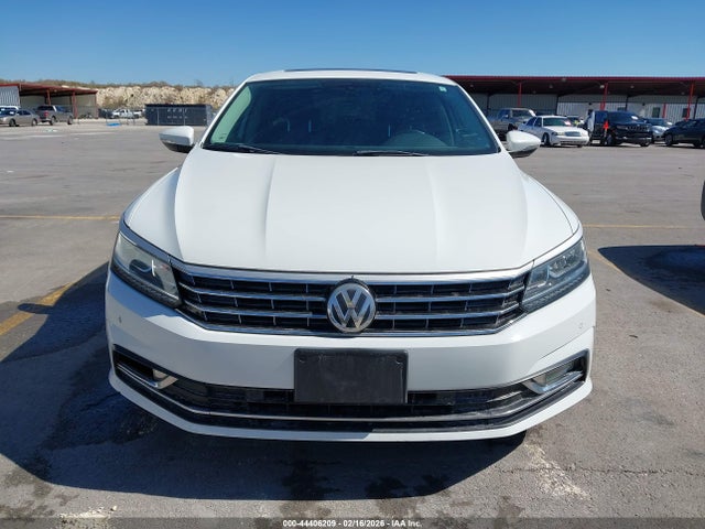 1VWGT7A33HC048249 Volkswagen Passat 1.8t Se