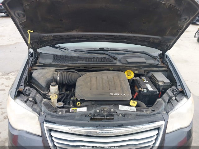 44406211 :رقم المزاد ، 2C4RC1BG1ER442264 vin ، 2014 Chrysler Town & Country Touring مزاد بيع