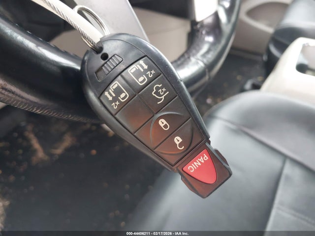44406211 :رقم المزاد ، 2C4RC1BG1ER442264 vin ، 2014 Chrysler Town & Country Touring مزاد بيع