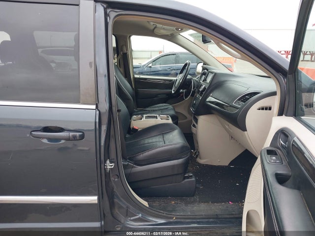 44406211 :رقم المزاد ، 2C4RC1BG1ER442264 vin ، 2014 Chrysler Town & Country Touring مزاد بيع