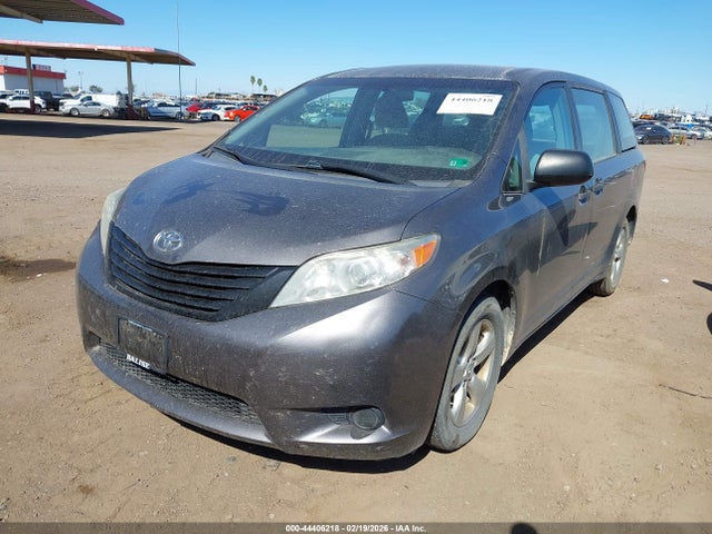 5TDZK3DC6GS755734 Toyota Sienna L 7 Passenger