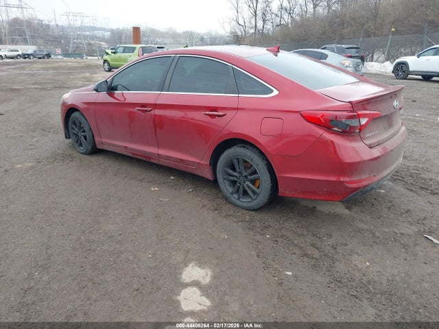 2015 HYUNDAI SONATA 5NPE24AF6FH177626 Photo 2