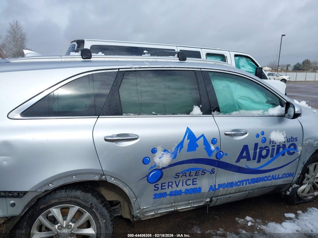 5XYPGDA34HG289447 KIA Sorento 2.4l Lx
