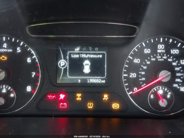 5XYPGDA34HG289447 KIA Sorento 2.4l Lx