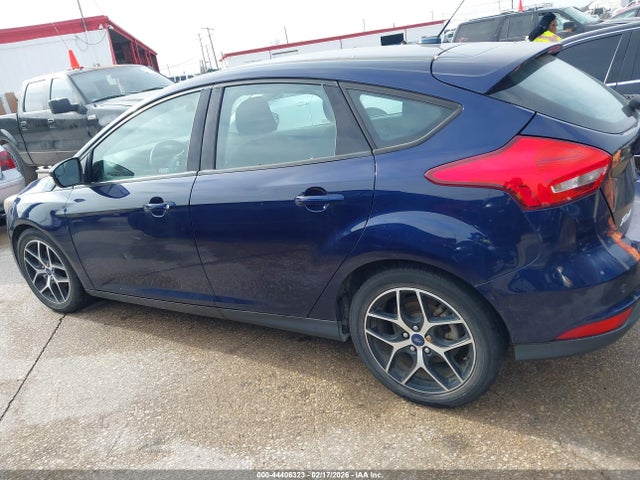 Ford FOCUS SEL 2017 1FADP3M22HL324352 Image 14