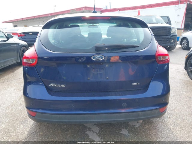 Ford FOCUS SEL 2017 1FADP3M22HL324352 Image 16