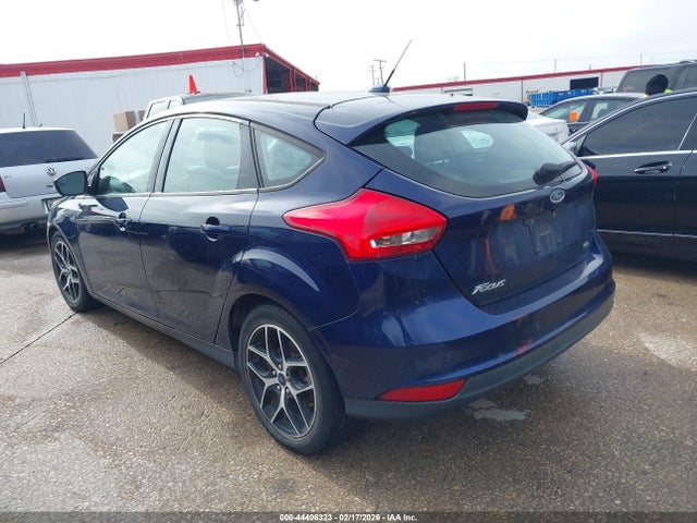 Ford FOCUS SEL 2017 1FADP3M22HL324352 Image 3