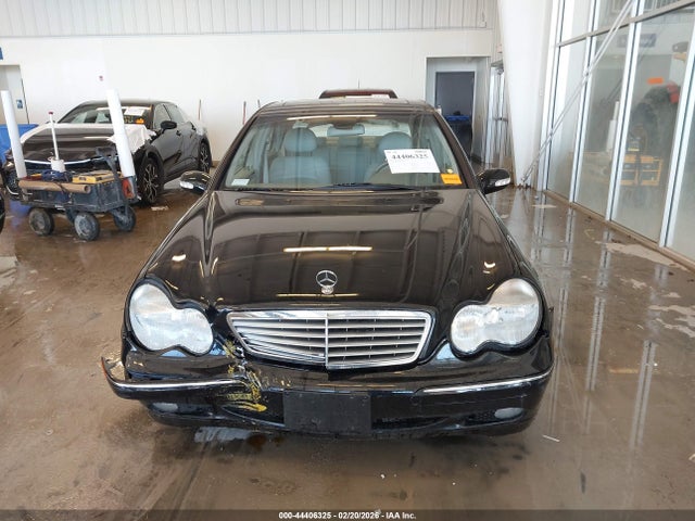 44406325 :رقم المزاد ، WDBRF81J73F378330 vin ، 2003 Mercedes-benz C 240 مزاد بيع
