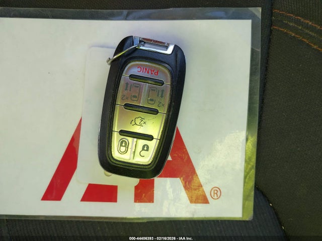 2017 Chrysler Pacifica Touring მანქანა იყიდება აუქციონზე, vin: 2C4RC1DG2HR525557, აუქციონის ნომერი: 44406393