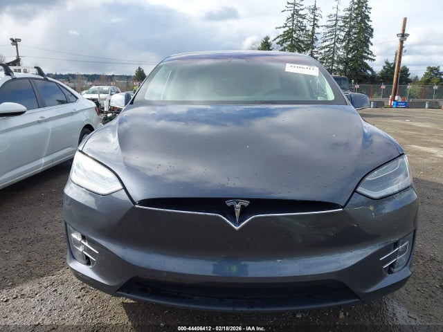 44406412 :رقم المزاد ، 5YJXCAE26JF105229 vin ، 2018 Tesla Model X 100d/75d/p100d مزاد بيع
