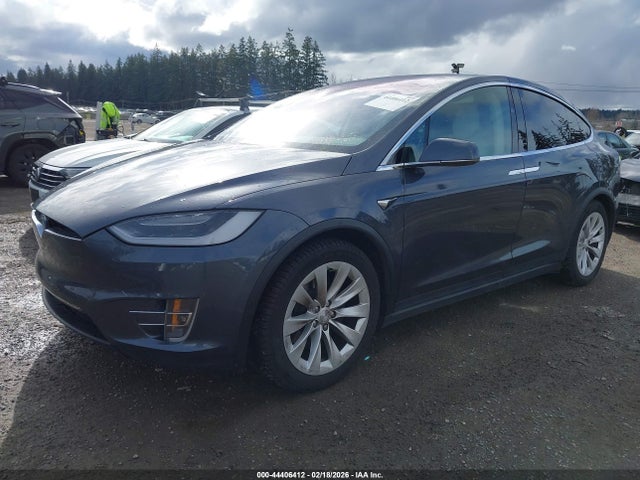 44406412 :رقم المزاد ، 5YJXCAE26JF105229 vin ، 2018 Tesla Model X 100d/75d/p100d مزاد بيع