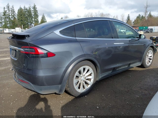 44406412 :رقم المزاد ، 5YJXCAE26JF105229 vin ، 2018 Tesla Model X 100d/75d/p100d مزاد بيع
