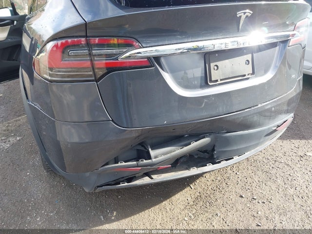44406412 :رقم المزاد ، 5YJXCAE26JF105229 vin ، 2018 Tesla Model X 100d/75d/p100d مزاد بيع