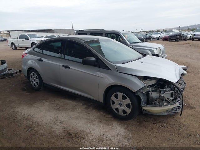 Ford FOCUS S 2016 1FADP3E27GL362785 Image 14