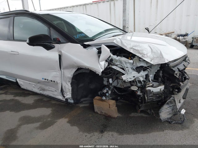 3GN7DSRP9SS221713 Chevrolet Equinox Ev Rs