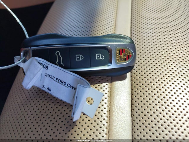 2023 PORSCHE CAYENNE WP1AA2AY8PDA06020 Photo 10