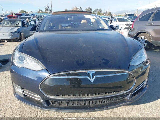 Aukcja sprzedaży 2014 Tesla Model S, vin: 5YJSA1S15EFP28925, numer aukcji: 44406555