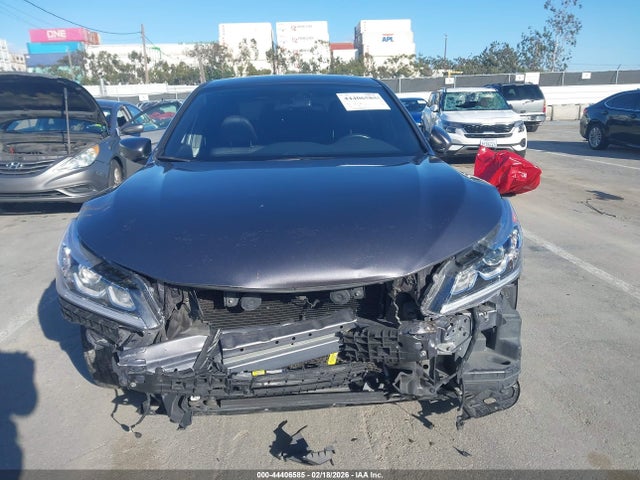 1HGCR2F11HA033708 Honda Accord Sport Se