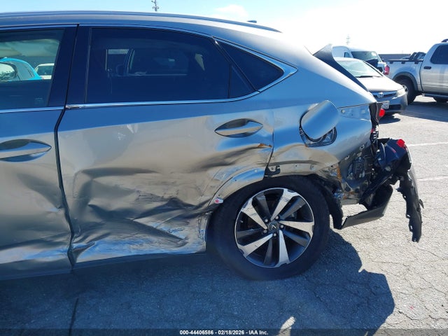 JTJGJRDZ2L5001115 Lexus NX 300H