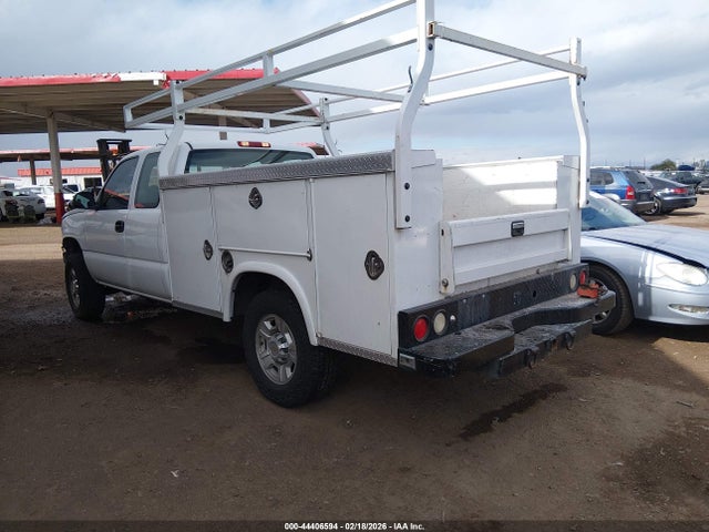 2006 CHEVROLET SILVERADO 2500HD 1GCHC29U86E180111 Photo 2