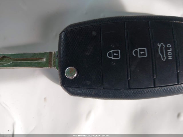 5XXGM4A73FG463036 KIA Optima Lx