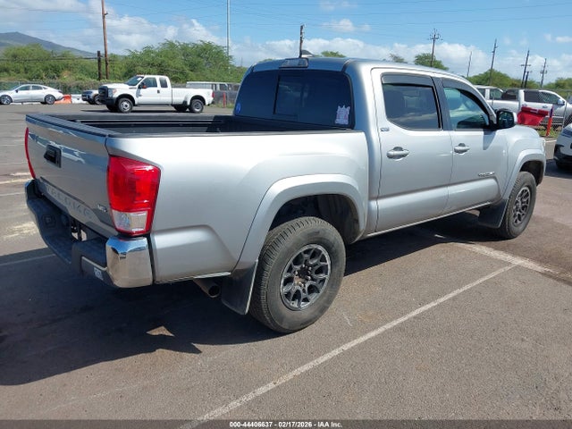 Toyota Tacoma Sr5 V6 2017 3TMAZ5CN3HM035719 Image 4