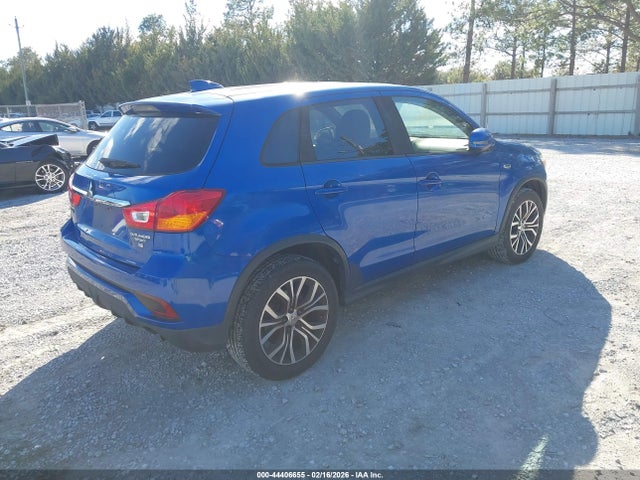2018 MITSUBISHI OUTLANDER SPORT JA4AP3AW4JZ035930 Photo 3