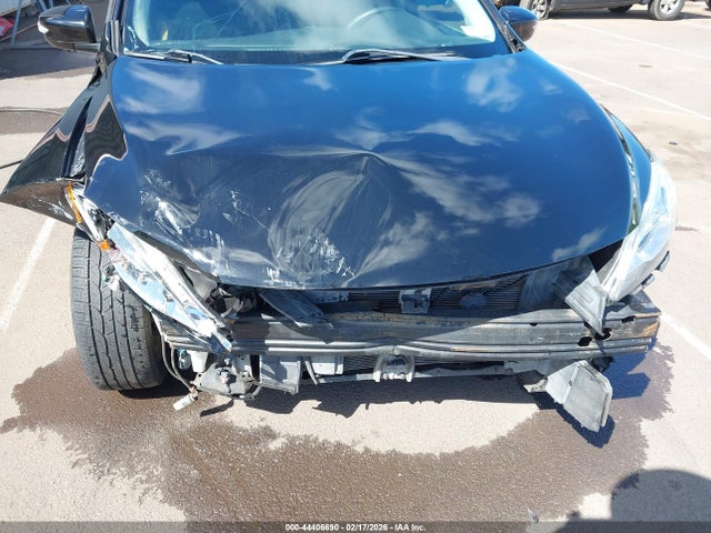 Продажа на аукционе авто 2015 Nissan Sentra Sr, vin: 3N1AB7AP5FY364385, номер лота: 44406690