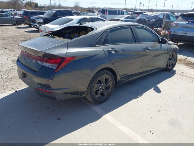 5NPLS4AG5MH018223 Hyundai ELANTRA SEL