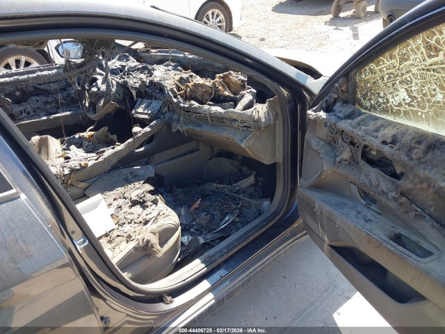 5NPLS4AG5MH018223 Hyundai ELANTRA SEL