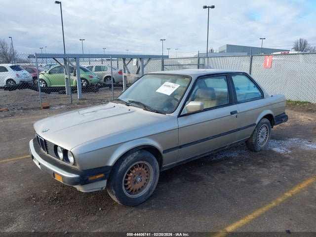 1987 BMW 325 WBAAB5406H9804264 Photo 1