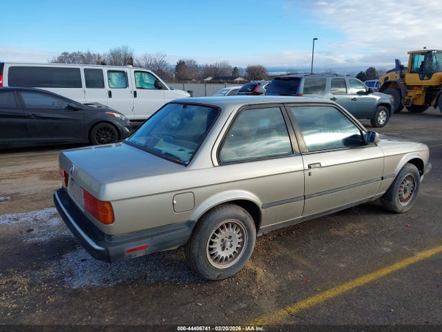 1987 BMW 325 WBAAB5406H9804264 Photo 3