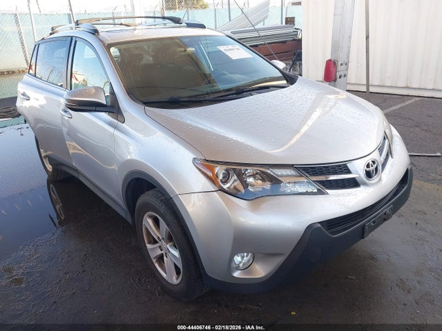 Toyota Rav4 Xle 2014 JTMWFREV2EJ010466 головне зображення