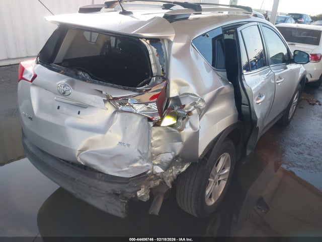 Toyota Rav4 Xle 2014 JTMWFREV2EJ010466 Image 4