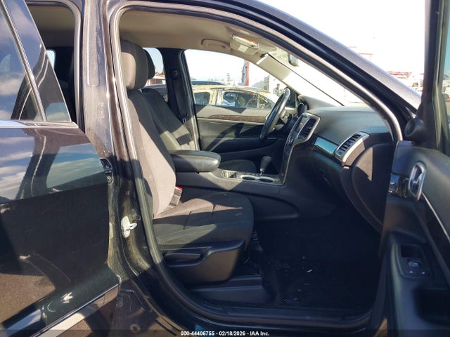 Продажа на аукционе авто 2013 Jeep Grand Cherokee Laredo, vin: 1C4RJFAG9DC560154, номер лота: 44406755