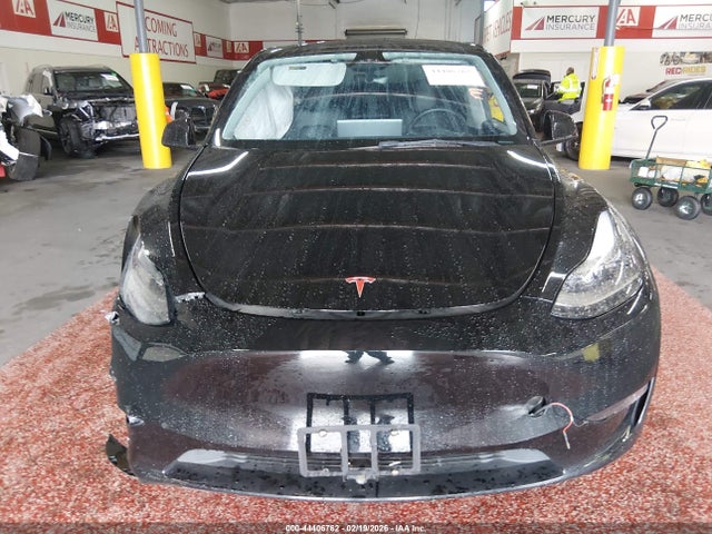 7SAYGAEE5PF904028 Tesla Model Y