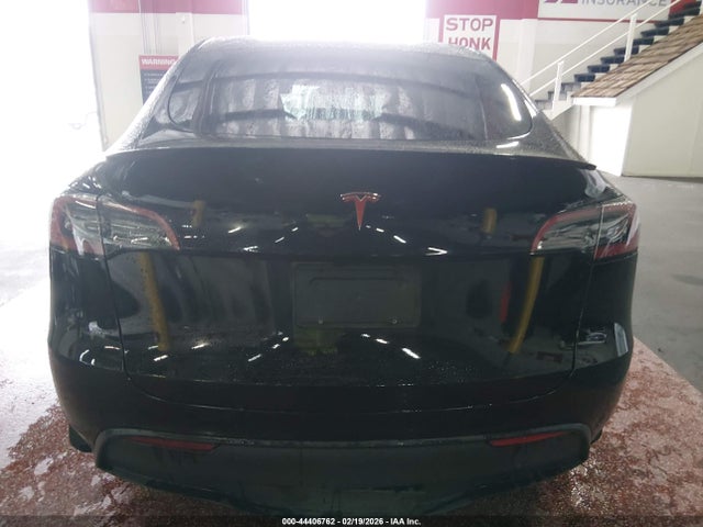 7SAYGAEE5PF904028 Tesla Model Y