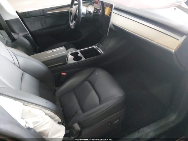 2023 TESLA MODEL Y 7SAYGAEE5PF904028 Photo 4