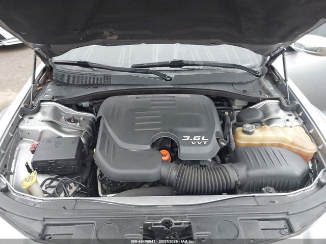 44406841 :رقم المزاد ، 2C3CCAAG5EH326969 vin ، 2014 Chrysler 300 مزاد بيع