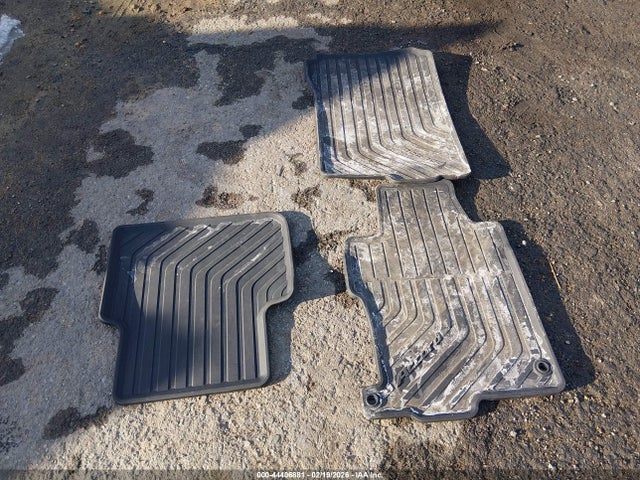1HGCR3F84HA038193 Honda Accord Ex-l V6