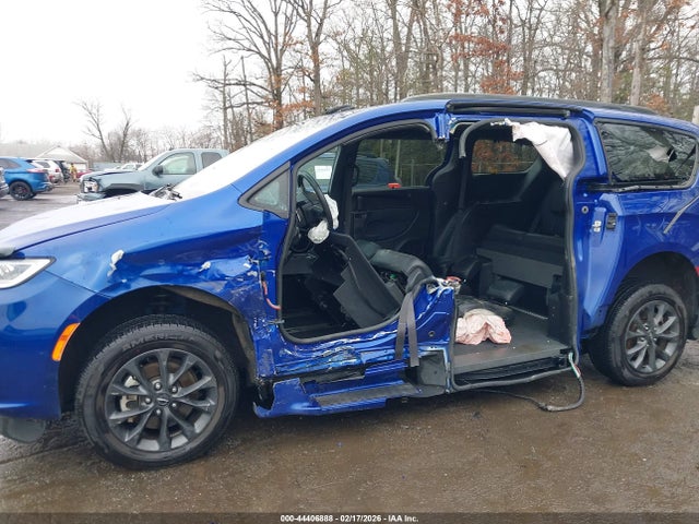 2021 CHRYSLER PACIFICA 2C4RC1BG8MR556440 Photo 5