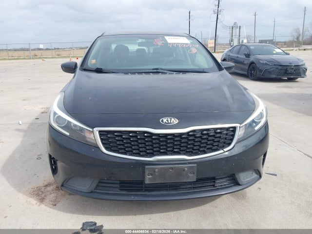 3KPFK4A70JE219041 KIA FORTE LX