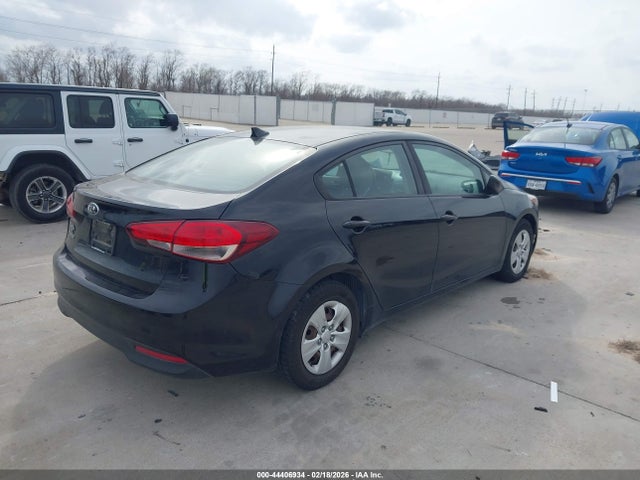 3KPFK4A70JE219041 KIA FORTE LX