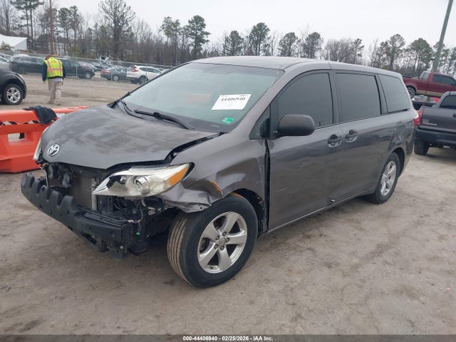 5TDZK3DC9GS744484 Toyota Sienna L 7 Passenger