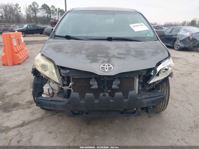 5TDZK3DC9GS744484 Toyota Sienna L 7 Passenger